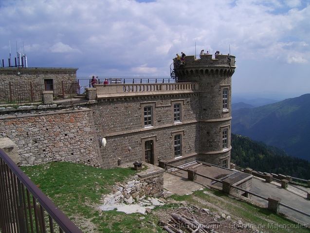 MM_2007-04-24_14-59-13_RcGX chateau au sommet du Mont Aigoual